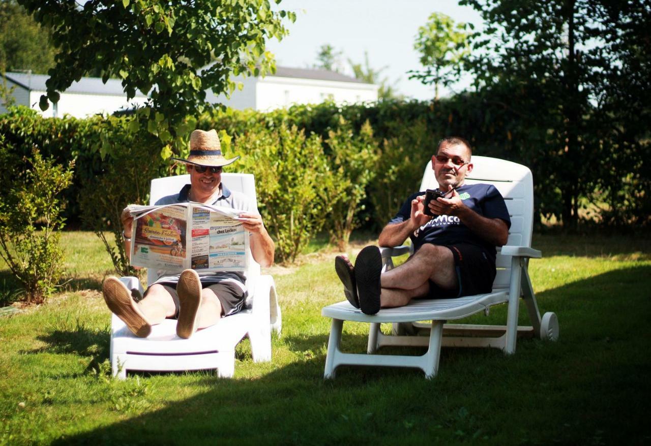 Camping Au Pre De L'Etang Sainte-Foy  Luaran gambar